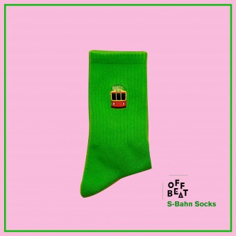 Gerippte S-Bahn Berlin Socken von Offbeat