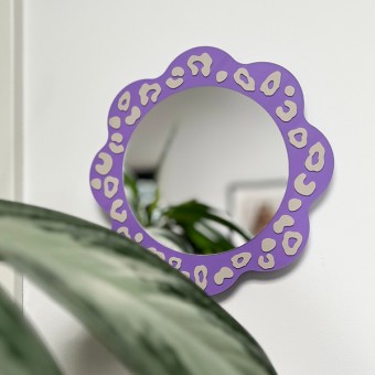 frido and me. | Acrylspiegel mit Leo-Rahmen | moderner Wandspiegel im Animal Print