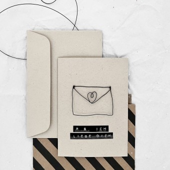 TYPOP Klappkarte „P.S. Ich liebe Dich” mit Briefumschlag aus Draht inkl. Umschlag