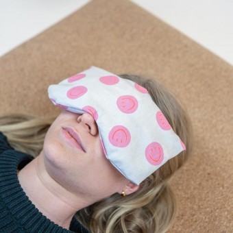 Meditationskissen für Augen – Bio Dinkel Lavendel Füllung, perfekt für Yoga & Entspannung „ Smiley Pink“ - Tochter von Walter
