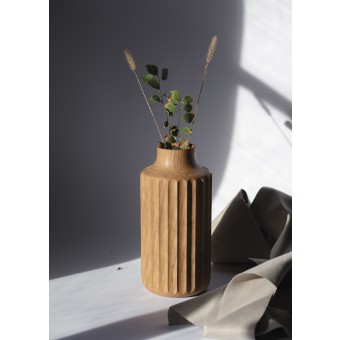 Handgedrechselte Vase VA010 aus Eiche – Studio Fiatal
