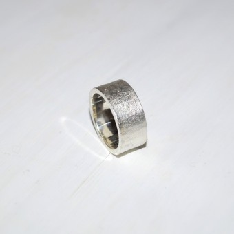 DOPPELLUDWIG – Ring "Geschmort breit" aus 925/- Silber
