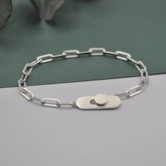 Armband "Geknöpft" aus Silber von Doppelludwig