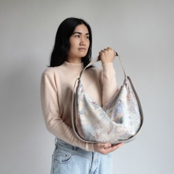 alexbender Upcycling Schultertasche POUCH 90er Vorhang