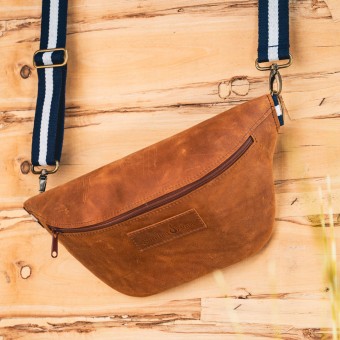 Crossbody Slingbag - cognac/serenity (Leder) - Burning Love
