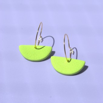 Bunte Creolen mit Textur | 18k vergoldet | Santoclay