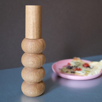 Gewürzmühle | kugelig unten | Eichenholz | rundund