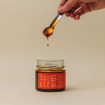 miso miso chili öl — 150 g