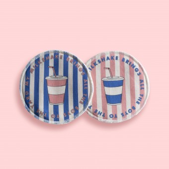 Waschbare Stilleinlagen mit homegrown Design und Social Impact von moodie x Milkshake