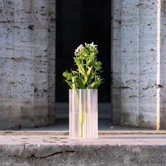 Vala Vase / klein / Studio Shorimoma