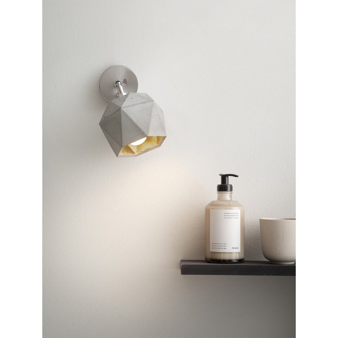 GANTlights [T2]spot Wandlampe trianguliert
