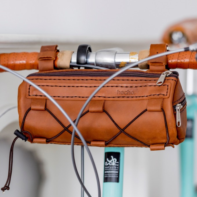 hecho. Fahrradtasche aus Pull-Up Leder | Handmade & Fair-Fashion |  „Vincente Jr.“ Small