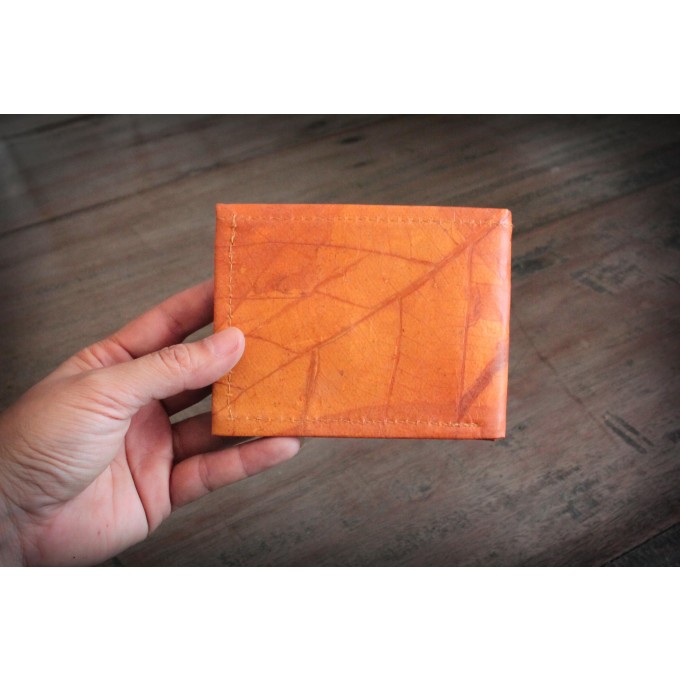 Portemonnaie aus Blättern in braun, 1-fach gefaltet in orange - gelb BY COPALA