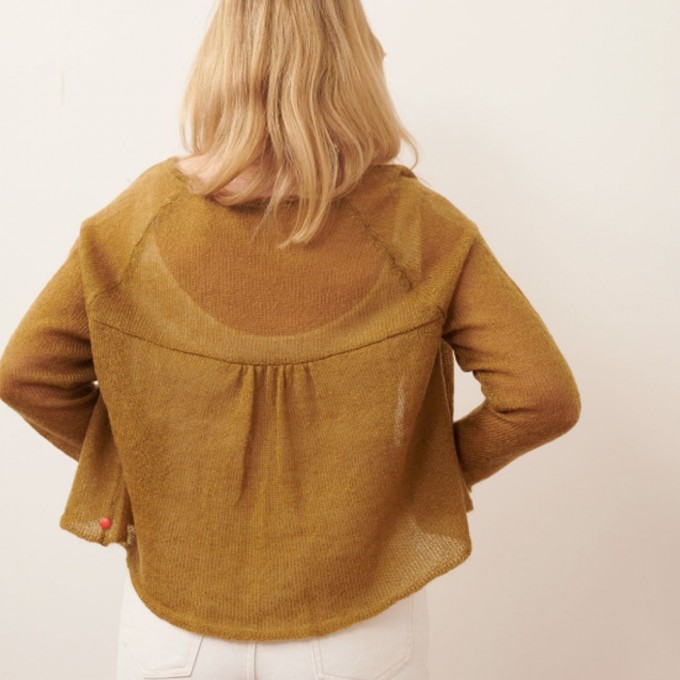 Mohair Cardigan XENIA mit Fältchen (hellolive) von wildes.