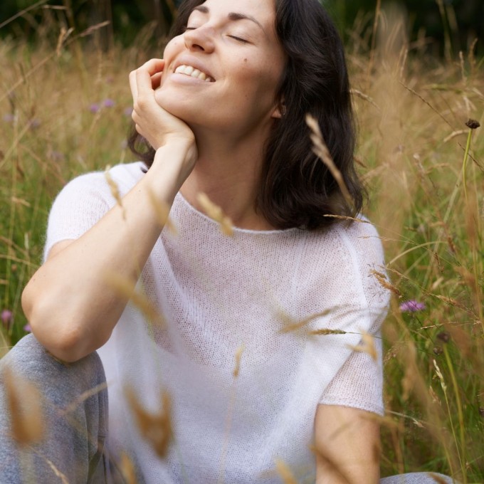 Mohair Shirt OLIVIA mit Fältchen (pearl white) von wildes.