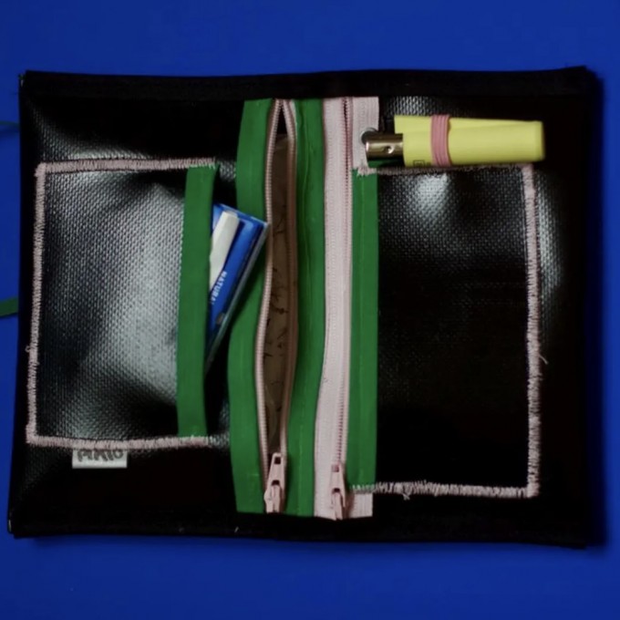 Tabaktasche / Portemonnaie – Upcycling aus LKW-Plane - Schwarz & Grün – Pikto3000