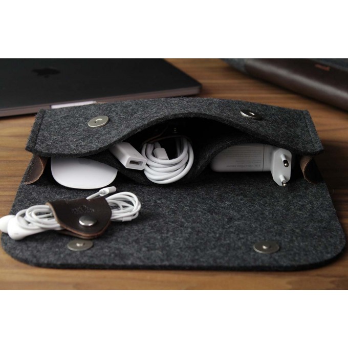 Kabeltasche, Zubehörtasche CORRIEDALE XS - 100% Wollfilz, Leder