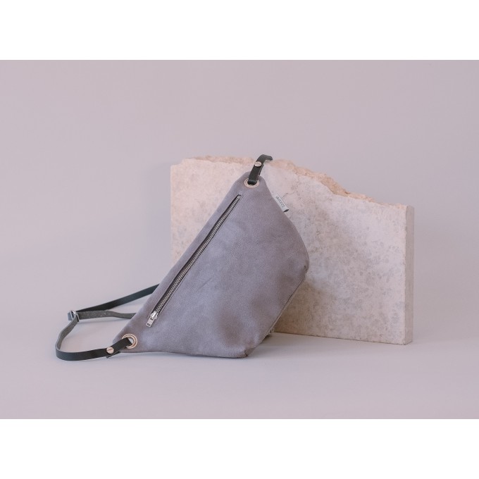 ZACAMO – Bauchtasche • Suede • grey •