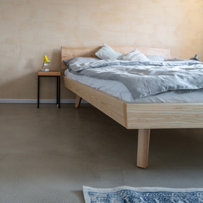 MAXLUZI Bett aus Eschenholz