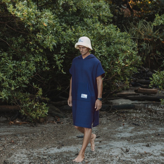 We Make Patterns - Handtuch Poncho Blau