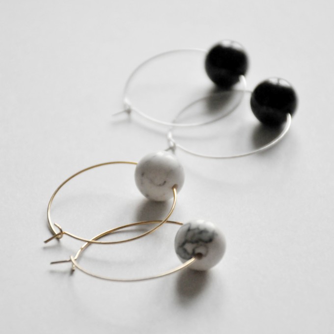 nahili CREOLEN "simple" Ohrringe  Marble Dots Naturstein Marmor Howlith 