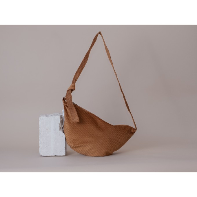 ZACAMO - Halbmondtasche • Cord • cognac