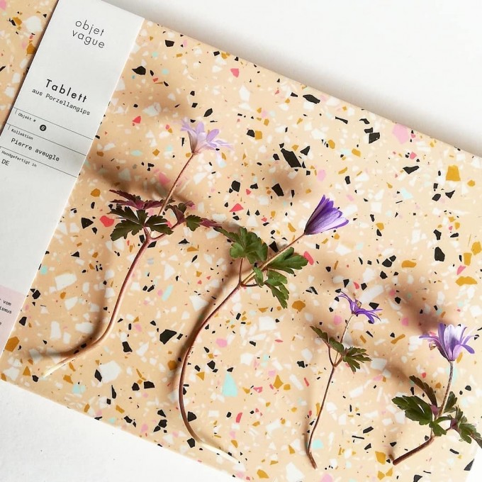 Terrazzo Tablett / Koralle / objet vague