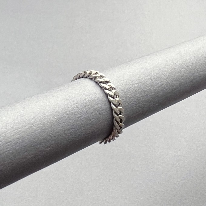 Teresa Gruber 
Ring "Panzer" 
925 Silber