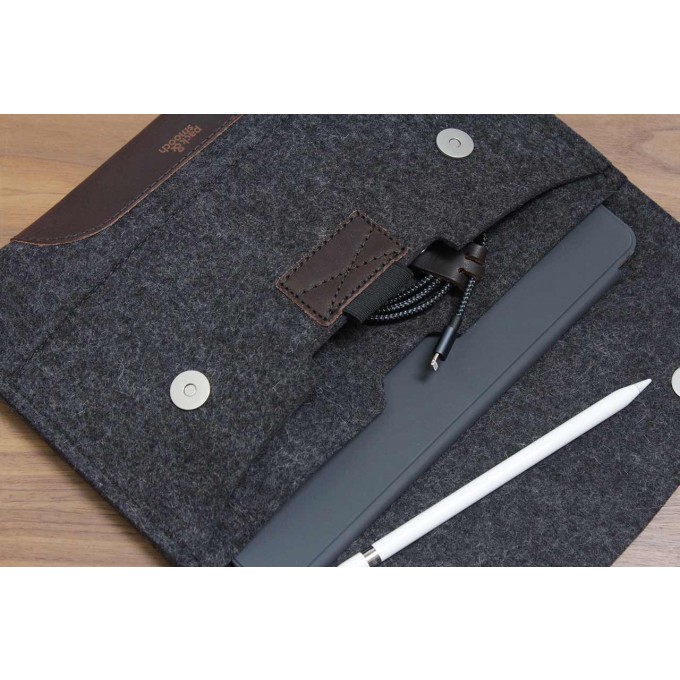 iPad Pro 9.7" Hülle, Sleeve "Hampshire" 100% Merino Wollfilz, (Mulesing-frei) Pflanzlich Gegerbtes Leder