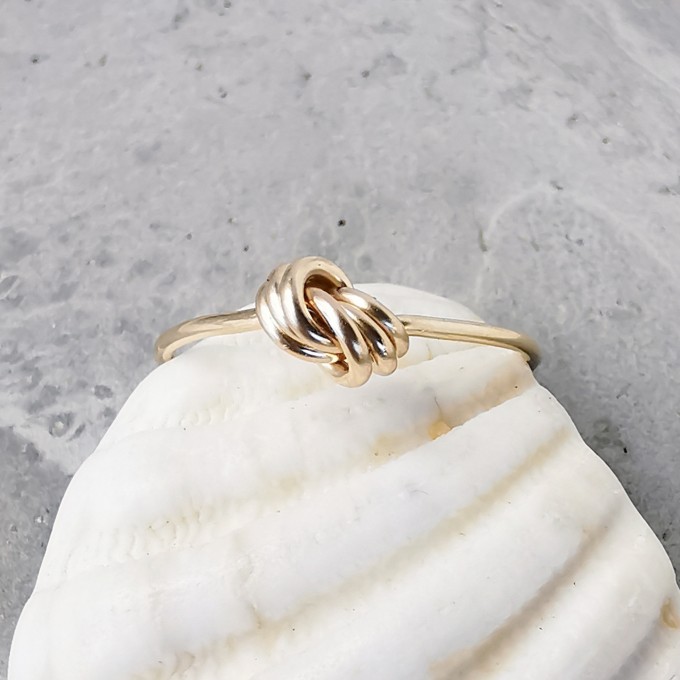 raffinierter Knotenring, knot a diamond - in Gold Filled - KIZZU Schmuck