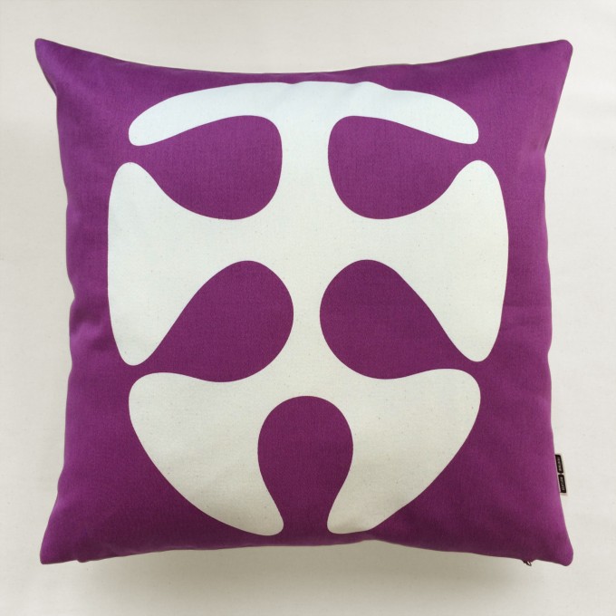 Print now - Riot later ● Kissen Sanddollar violett, Stoffsiebdruck
