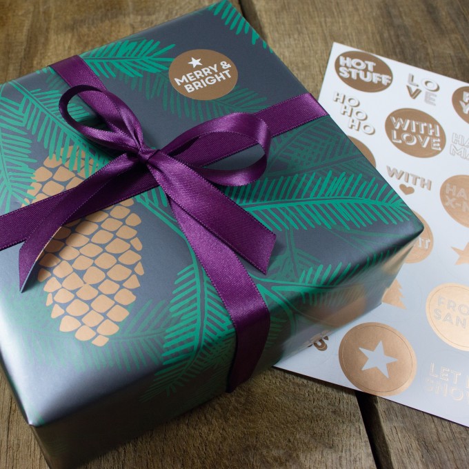 Bow & Hummingbird O Tannenbaum Geschenkverpackungs-Set