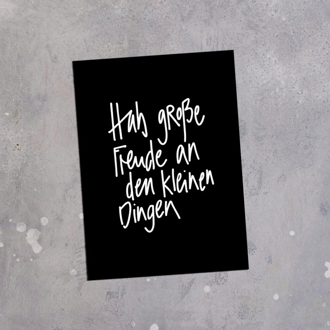 Love is the new black - Postkarte 
"Große Freude" 