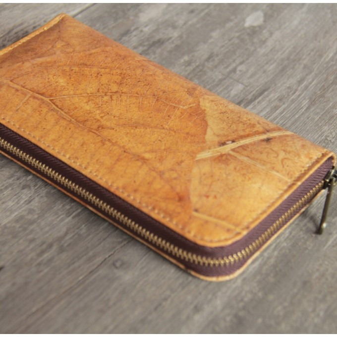 Portemonnaie aus recycelten Blättern / Nachhaltige vegane Brieftasche in orange - braun BY COPALA