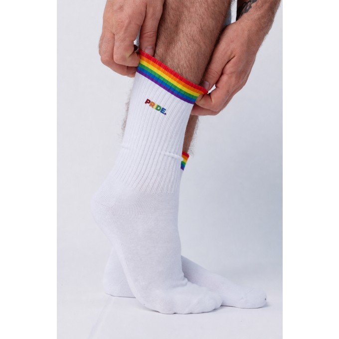 Pride Proud | LOVE WINS | Bestickte Bio Baumwoll Socken | Fashion Drinks
