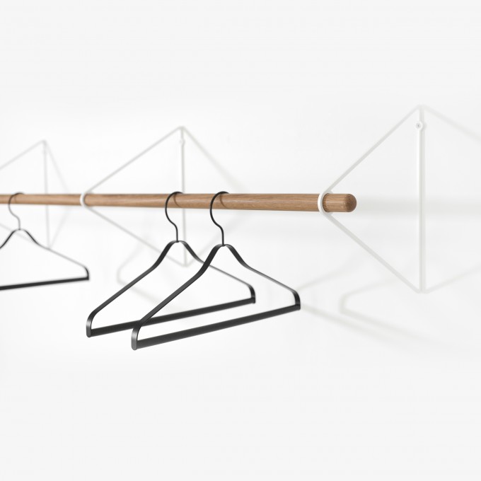 SOLID Garderobe Weiß | Result Objects
