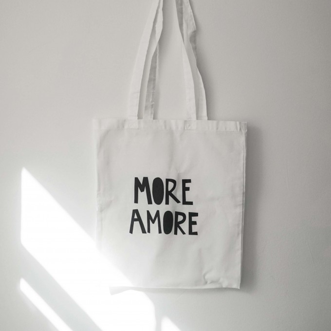 Love is the new black – Tasche "AMORE"
