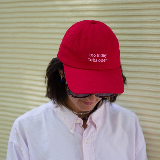annieannie cap - too many tabs open 
