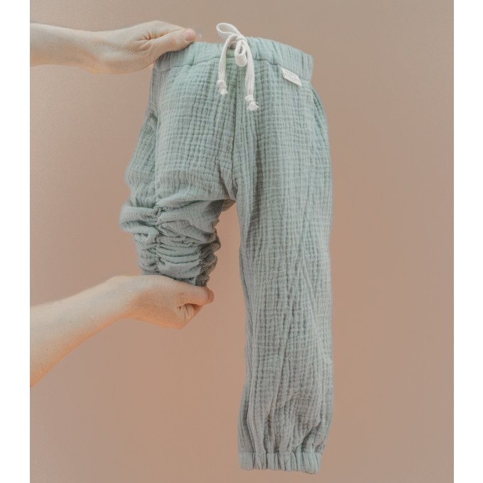 manymooons | Mitwachsende Babyhose | 0–18 Monate | Bio-Musselin | Blau