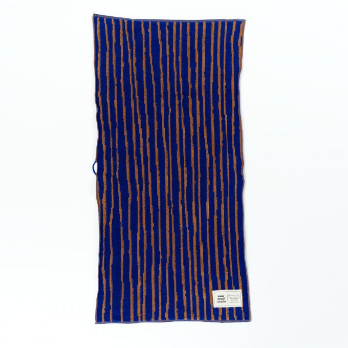Towel.Studio | Stripe Handtuch | Azure & Chestnut
