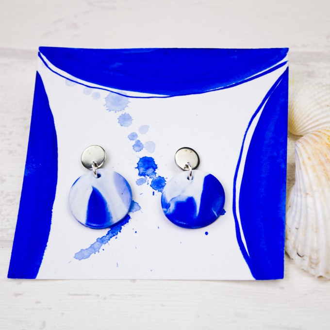 nathys_illustration blaue Ohrringe "beyond the waves" Unikat 1cm