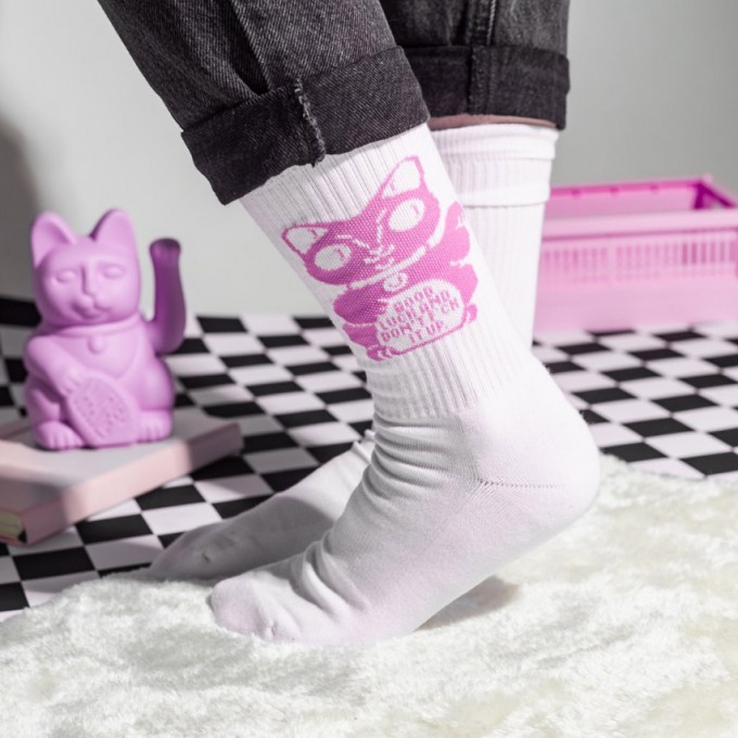 Crew-Socken Lucky Cat in Pink – Brunhilda
