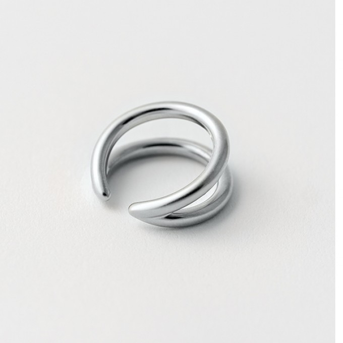 related by objects - lunar earcuff bold - 925 Sterlingsilber - fein versilbert 