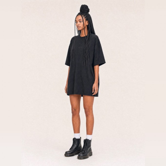 Essential T-Shirt Schwarz – Damen – hey hey studios