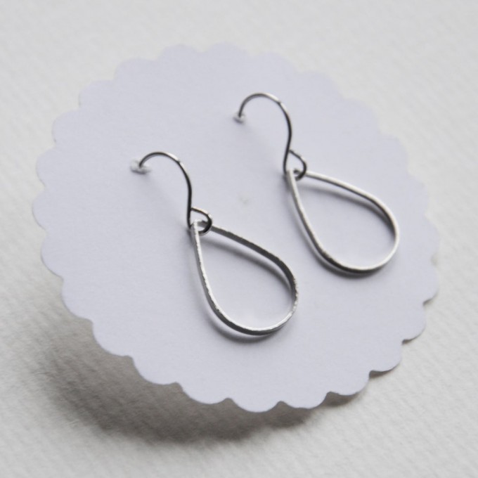 nahili OHRRINGE "TEAR DROP" silberne Tropfen