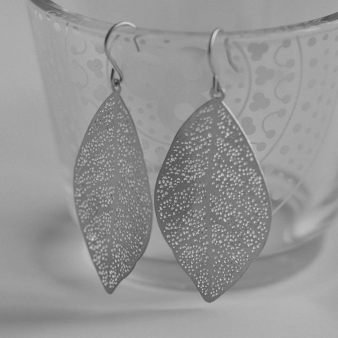 na.hili OHRRINGE zarte Blätter - "oval leafs" Weißgold oder 925 Silber