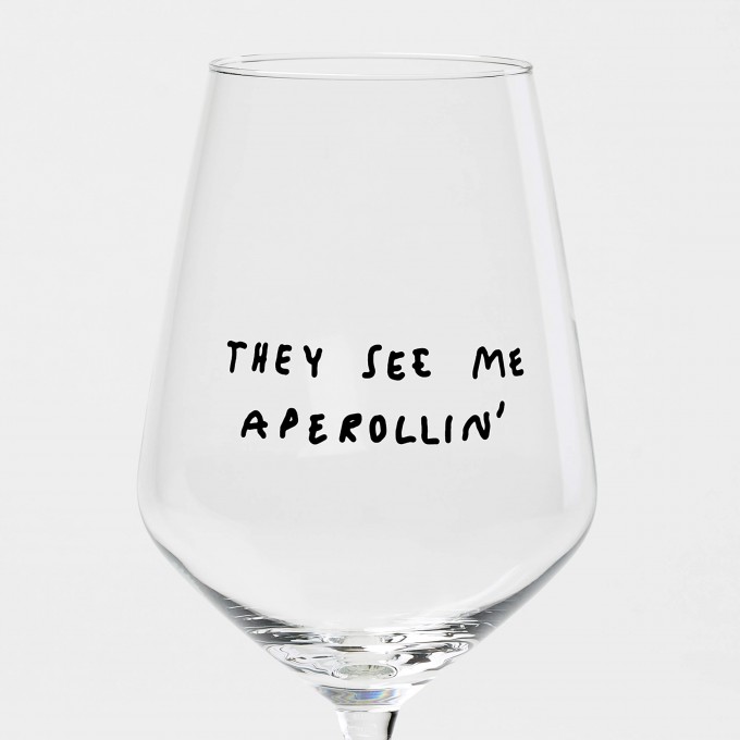 "They See Me Aperollin'" Weinglas by Johanna Schwarzer × selekkt