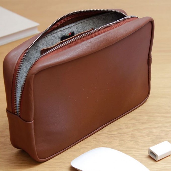 Kabeltasche, Zubehörtasche LONGFORD - Leder und Merino Wollfilz - Pack & Smooch