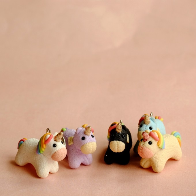 minischmidt miniHELMUT Regenbogen Kuscheleinhorn Anhänger