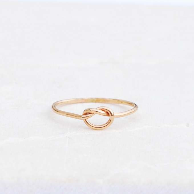 iloveblossom KNOTS OF LOVE RING // fine gold